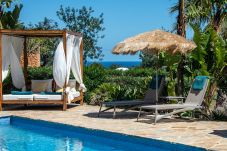 Villa en San Carlos/ Sant Carles de Peralta - Villa con piscina a 2 km de la playa
