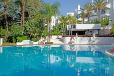 Apartamento en Marbella - Apartamento con piscina a 30 m de la playa
