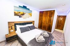 Villa Graciosa (LH107) - Master Bedroom with Ensuite Bathroom 
