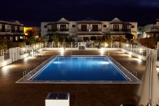Villa Vistamar (LH165) - Evening Pool View 