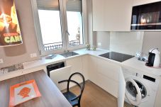 Apartamento en Torri del Benaco - Apartamento con aire acondicionado a 15 m de la playa