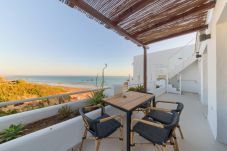 Villa en Conil de la Frontera - Villa con piscina a 50 m de la playa