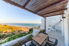 Villa en Conil de la Frontera - Villa con piscina a 50 m de la playa