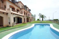 Casa adosada en Peñiscola - Casa adosada con piscina a 50 m de la playa