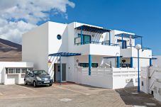 Villa en Playa Blanca - Villa con aire acondicionado a 2 km de la playa