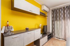 Apartamento en Nerja - Apartamento con aire acondicionado a 250 m de la playa