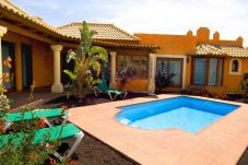 Villa en Corralejo - Villa de 2 dormitorios a 2 km de la playa