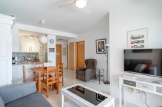 Apartamento en Nerja - Apartamento con aire acondicionado a 100 m de la playa