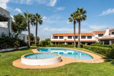 Apartamento en Arenal d´en Castell - Apartamento con piscina en Arenal d´en Castell