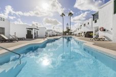 Apartamento en Puerto del Carmen - Apartamento con piscina a 700 m de la playa
