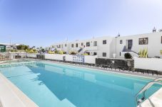 Apartamento en Puerto del Carmen - Apartamento con piscina a 1 km de la playa